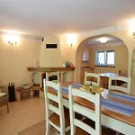Σπίτι διακοπών Comfortable With A Private Garden *