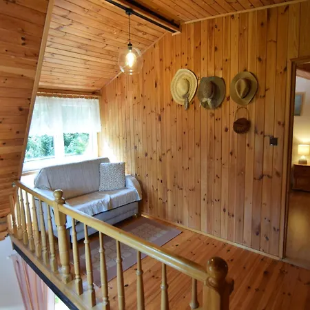 Сasa de vacaciones Comfortable With A Private Garden